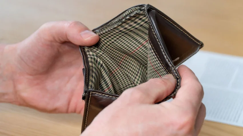 jak z dluhové pasti ven – dluhová past co to je a kdo pomůže